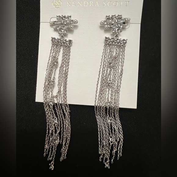 Kendra Scott Madelyn Statement Tassel Earrings in Silver